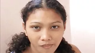 විශාල phallus සමග ගුද fisting සඳහා සූදානම් මෙම slut