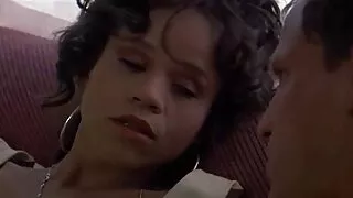 උදෑසන සැමියා යහන මත orgasm කිරීමට ඉස්ම සහිත කුකුළා ගෙන එයි